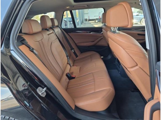 2018 BMW 5er Touring 520 d Luxury Line