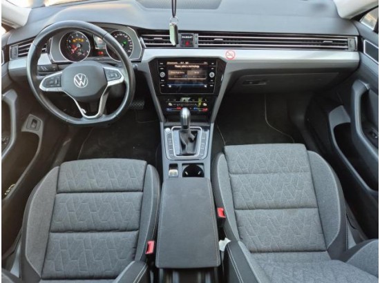 2024 Volkswagen Passat Variant Business