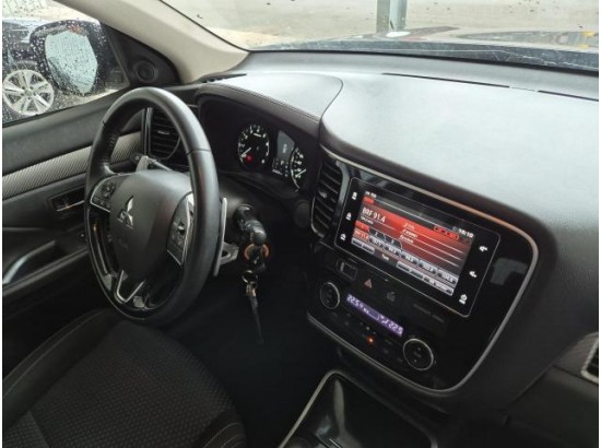 2017 Mitsubishi Outlander Edition 100 2WD