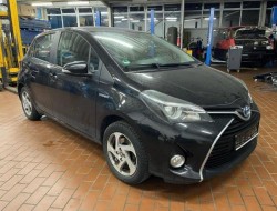 2016 Toyota Yaris Hybrid Basis