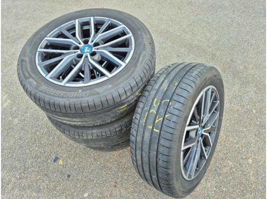 2025 BMW iX1 30 xDrive M Sport