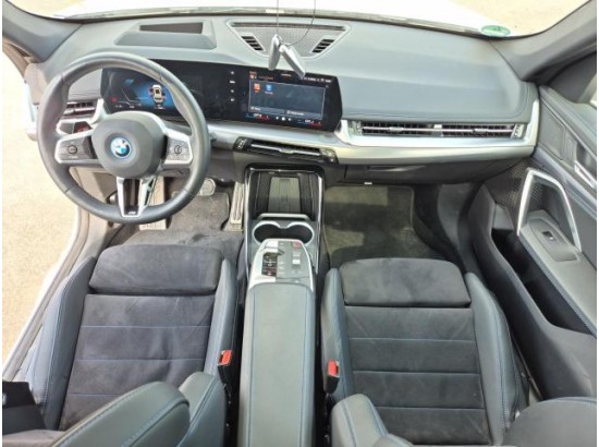 2025 BMW iX1 30 xDrive M Sport