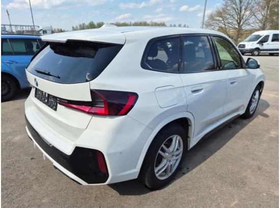 2025 BMW iX1 30 xDrive M Sport