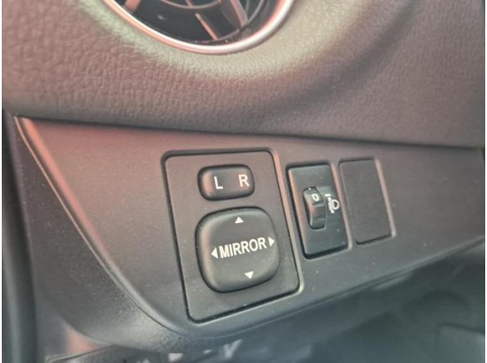 2019 Toyota Yaris Hybrid Y20 Club