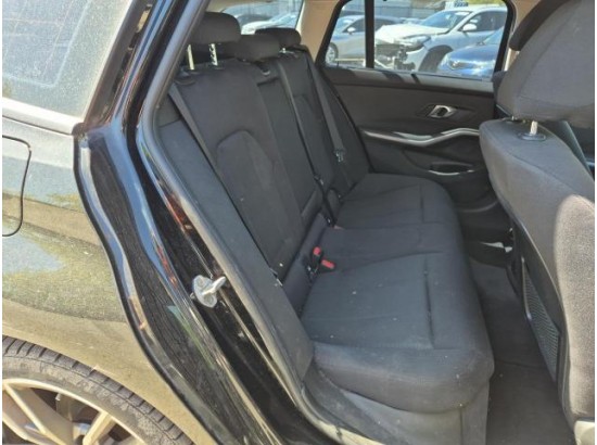 2020 BMW 3er Touring 320i Advantage