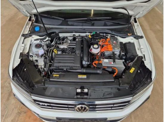 2020 Volkswagen Passat Variant GTE