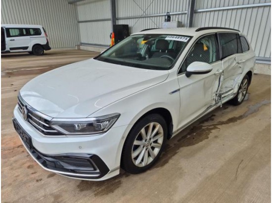 2020 Volkswagen Passat Variant GTE