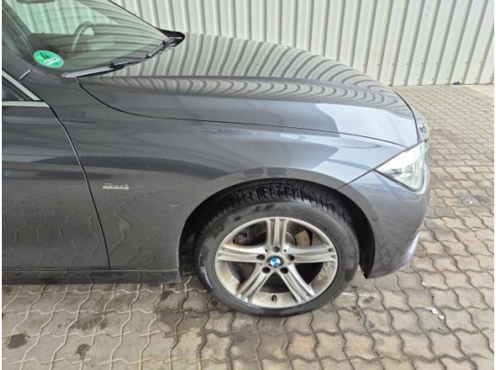 2017 BMW 3er Touring 318d Sport Line