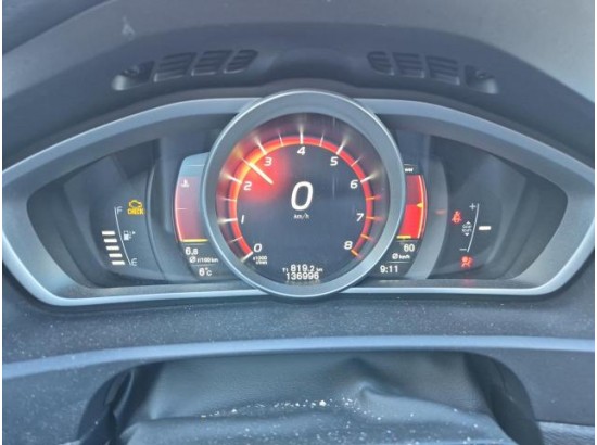 2016 Volvo V40 Momentum