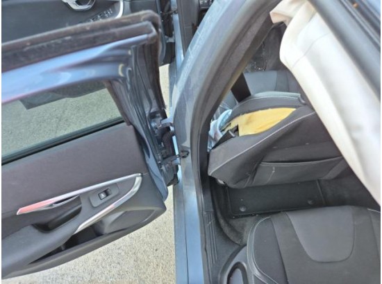 2016 Volvo V40 Momentum