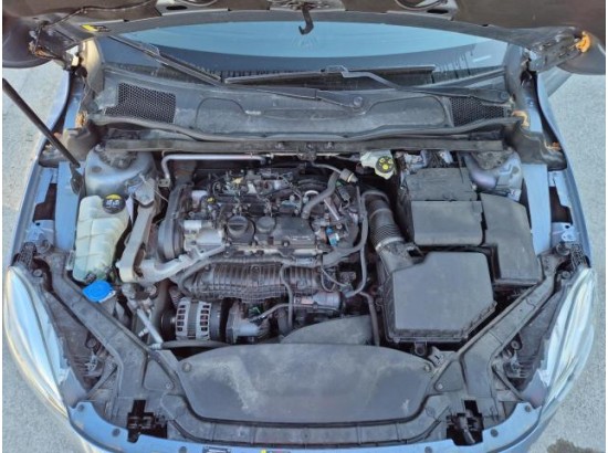 2016 Volvo V40 Momentum