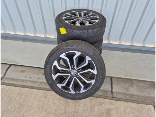 2022 Toyota Yaris Cross Hybrid FWD Team Deutschland