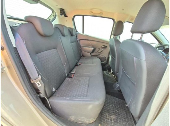 2015 Dacia Sandero II Laureate
