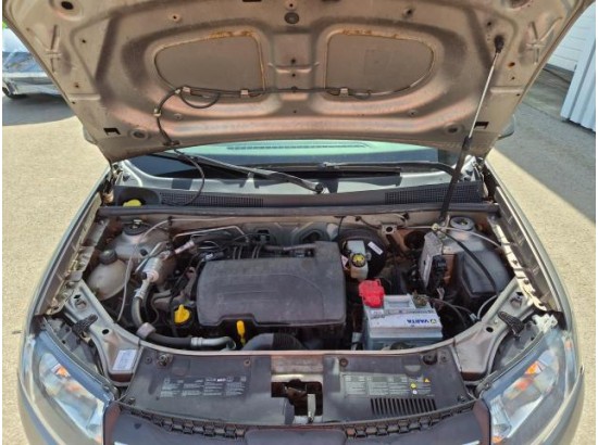 2015 Dacia Sandero II Laureate