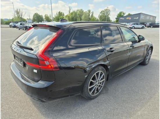 2023 Volvo V90 Kombi Plus Dark Recharge Plug-In Hybrid AWD