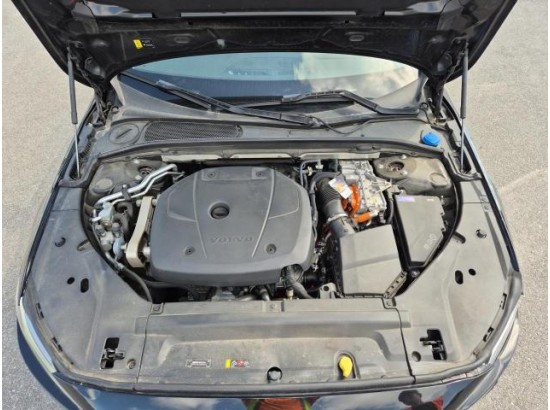 2023 Volvo V90 Kombi Plus Dark Recharge Plug-In Hybrid AWD