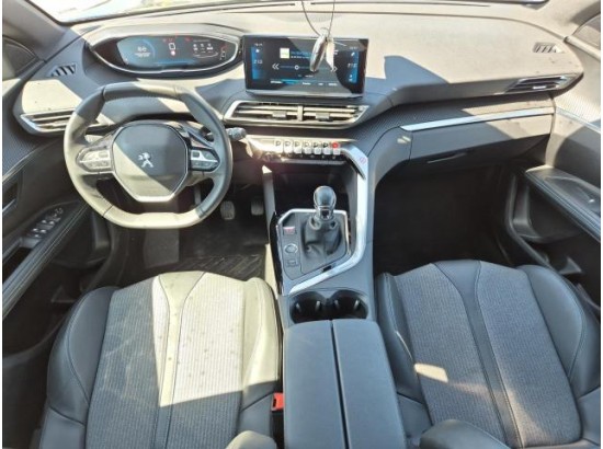 2024 Peugeot 5008 Allure Pack
