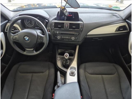 2015 BMW 1er Lim. 116d EfficientDynamics Edition