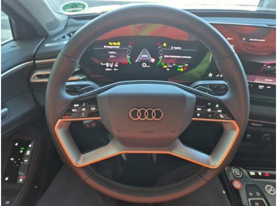 2025 Audi A5 Avant TFSI e-hybrid quattro 220 kW