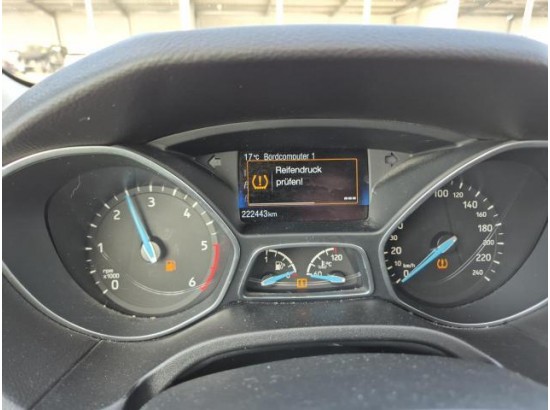 2016 Ford Focus Turnier Titanium