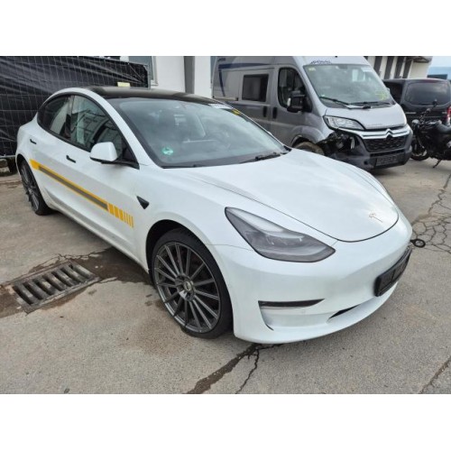 2022 Tesla (USA) Model 3