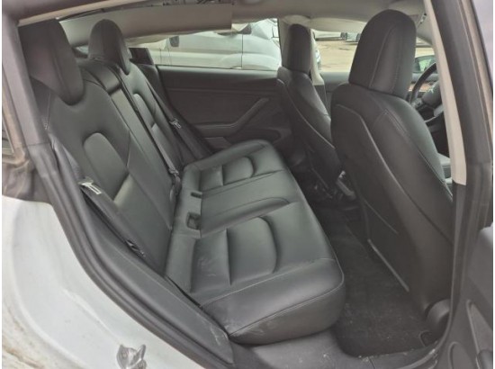 2022 Tesla (USA) Model 3