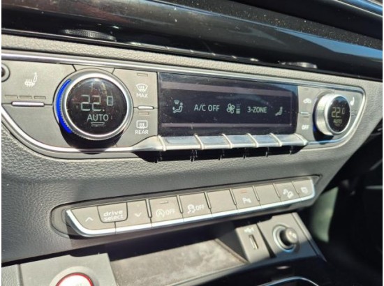 2023 Audi SQ5 Basis