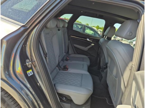 2023 Audi SQ5 Basis