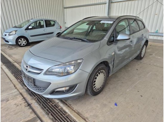 2015 Opel Astra J Sports Tourer Style