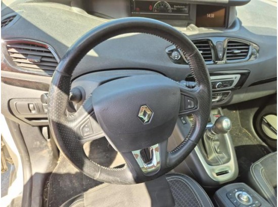 2015 Renault Scenic III Grand BOSE Edition