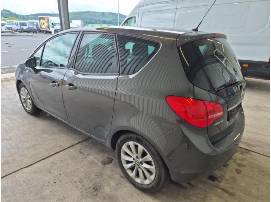 2016 Opel Meriva B drive