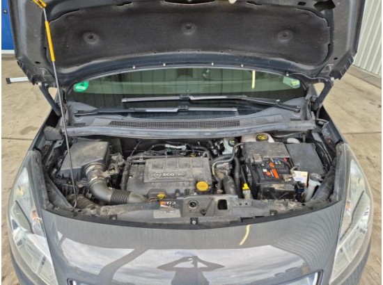2016 Opel Meriva B drive