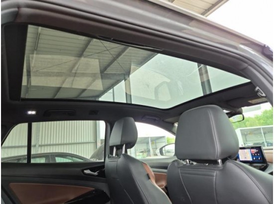 2021 Volkswagen ID.4 Pro Performance 150 kW Family