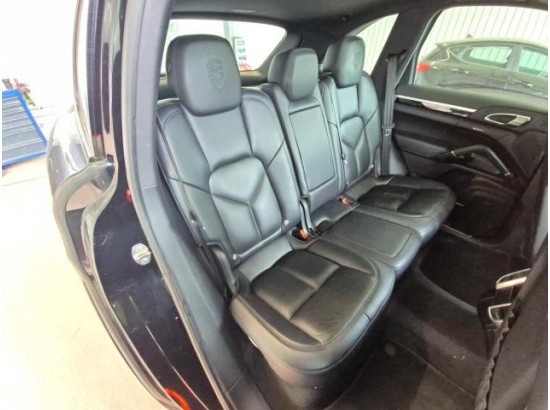 2016 Porsche Cayenne Diesel Platinum Edition