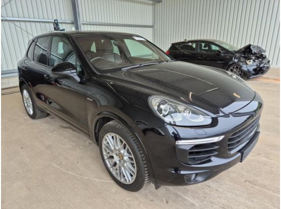 2016 Porsche Cayenne Diesel Platinum Edition