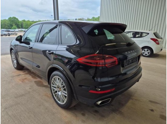 2016 Porsche Cayenne Diesel Platinum Edition