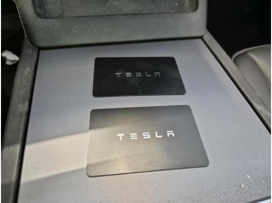 2024 Tesla Model 3 Basis RWD