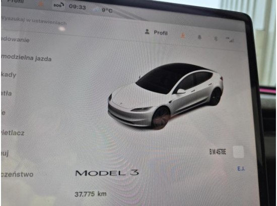 2024 Tesla Model 3 Basis RWD