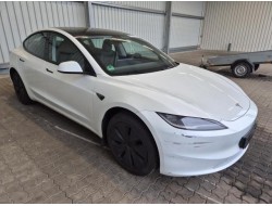 2024 Tesla Model 3 Basis RWD