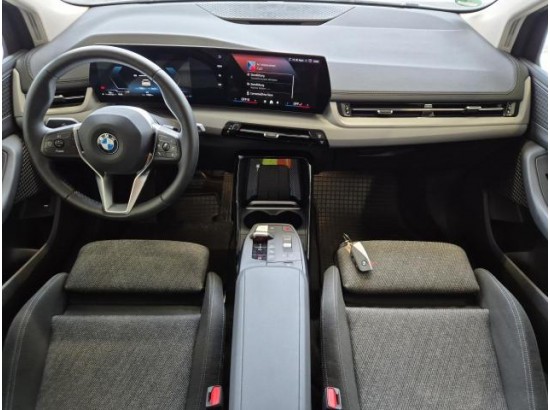 2024 BMW 2er Active Tourer 220 i