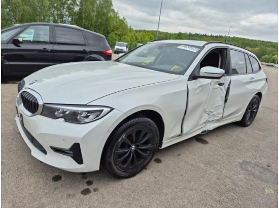 2022 BMW 3er Touring 320d Advantage