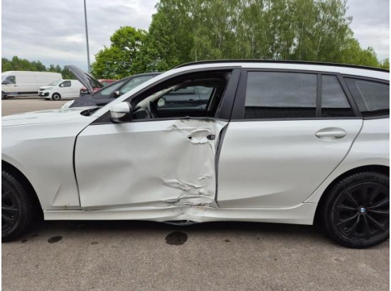 2022 BMW 3er Touring 320d Advantage