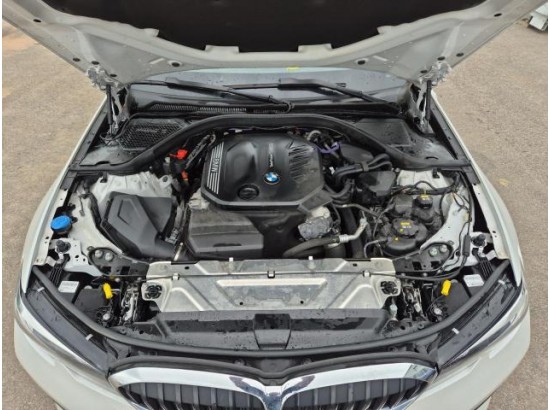 2022 BMW 3er Touring 320d Advantage