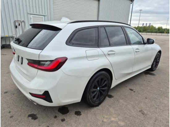 2022 BMW 3er Touring 320d Advantage