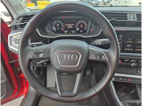 2021 Audi Q3 35 TFSI basis