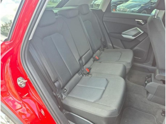 2021 Audi Q3 35 TFSI basis