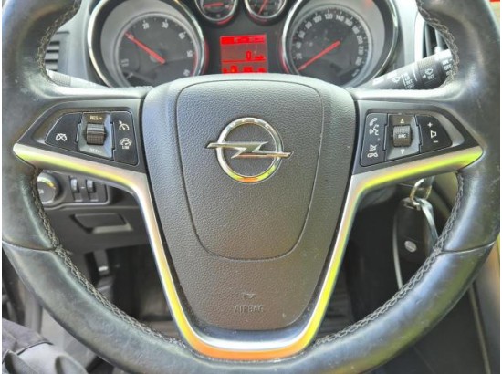 2016 Opel Astra J Sports Tourer Style