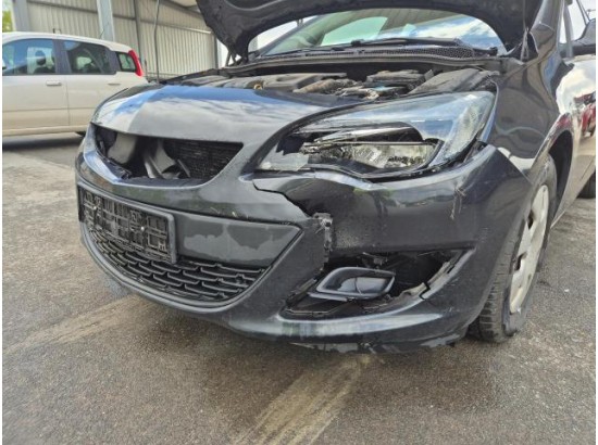 2016 Opel Astra J Sports Tourer Style