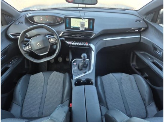 2024 Peugeot 5008 Allure Pack