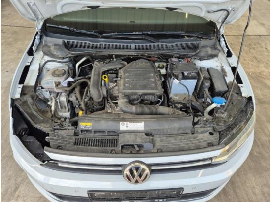 2018 Volkswagen Polo VI beats